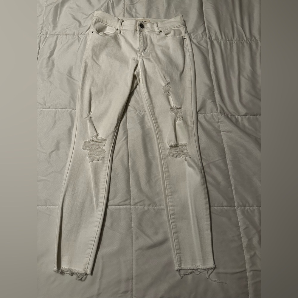 Pac Sun Women's Ankle Jeggings (jeans), White Distressed, size 26, Like New
